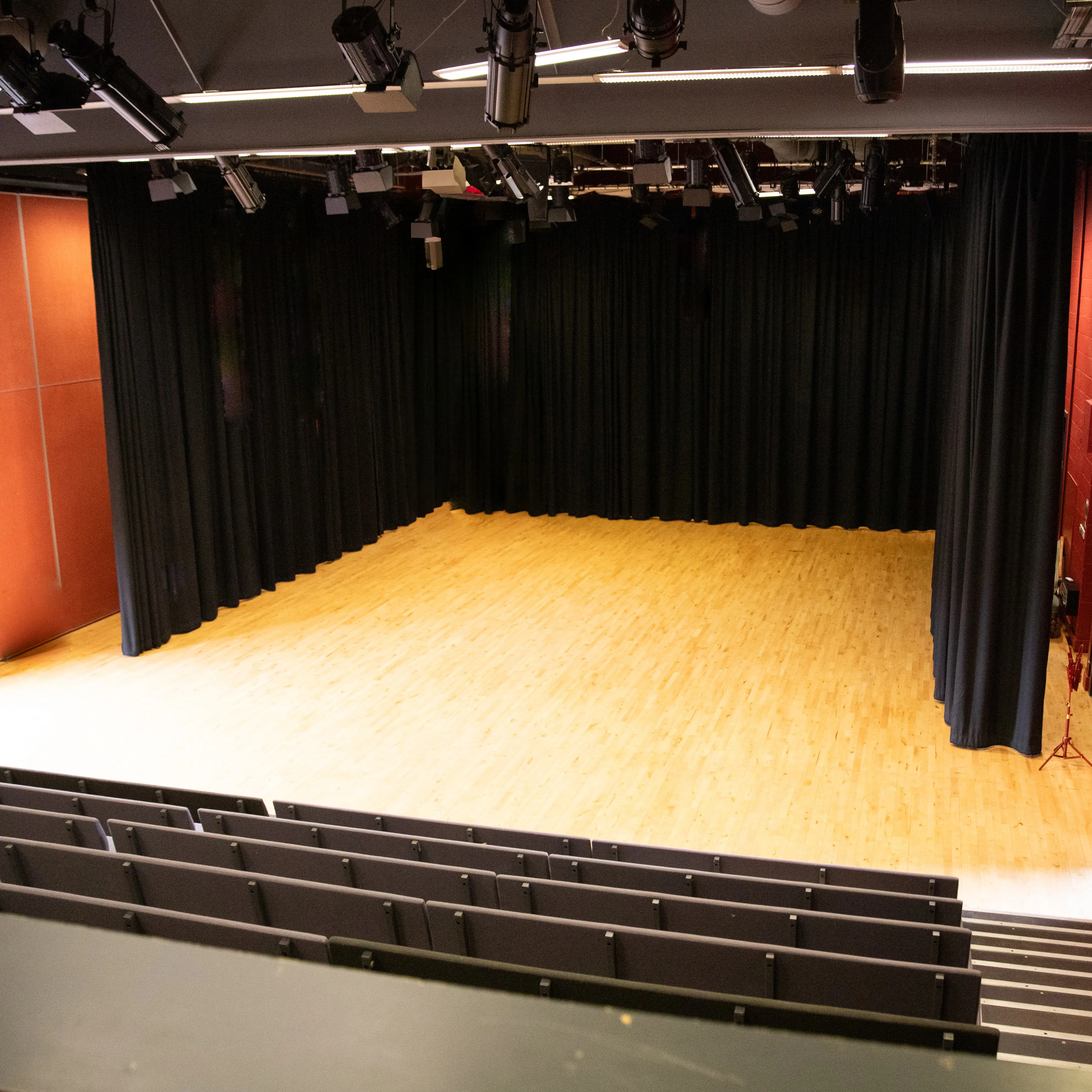  OptimizedImage,Optimized